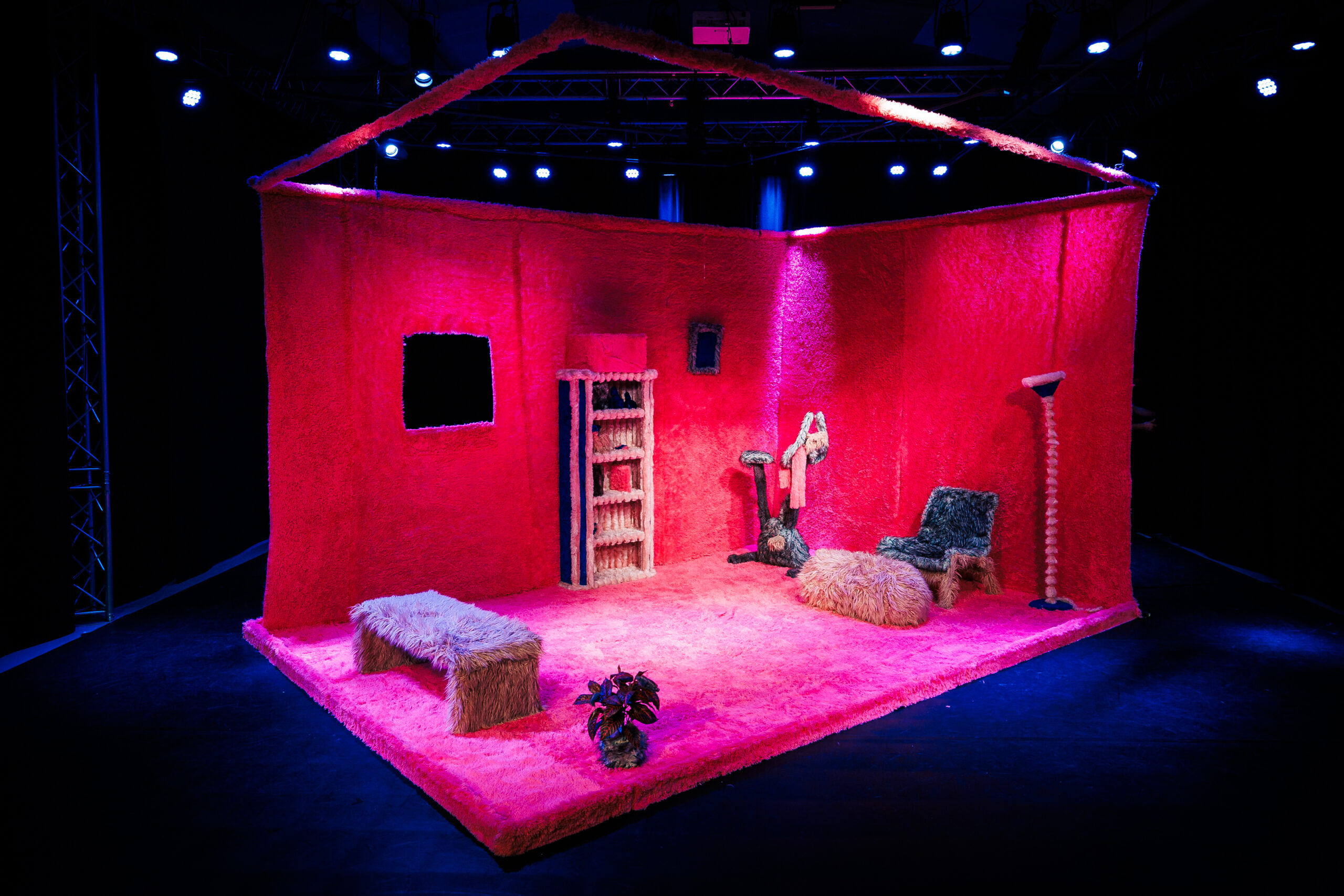 Als Je Het Beestje Bij De Naam Noemt 1 © Christein Van Hoffen Theaterschip